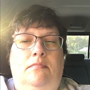 Meet your Posher, Carla